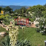 Lotus Brzac